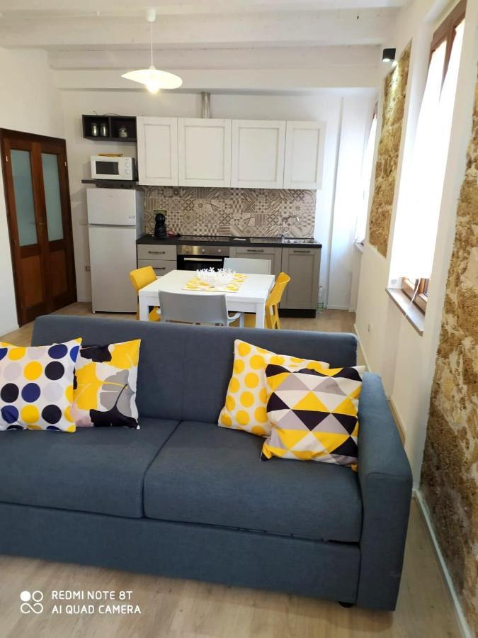 Casa Vacanza Il Campanile ألغيرو المظهر الخارجي الصورة